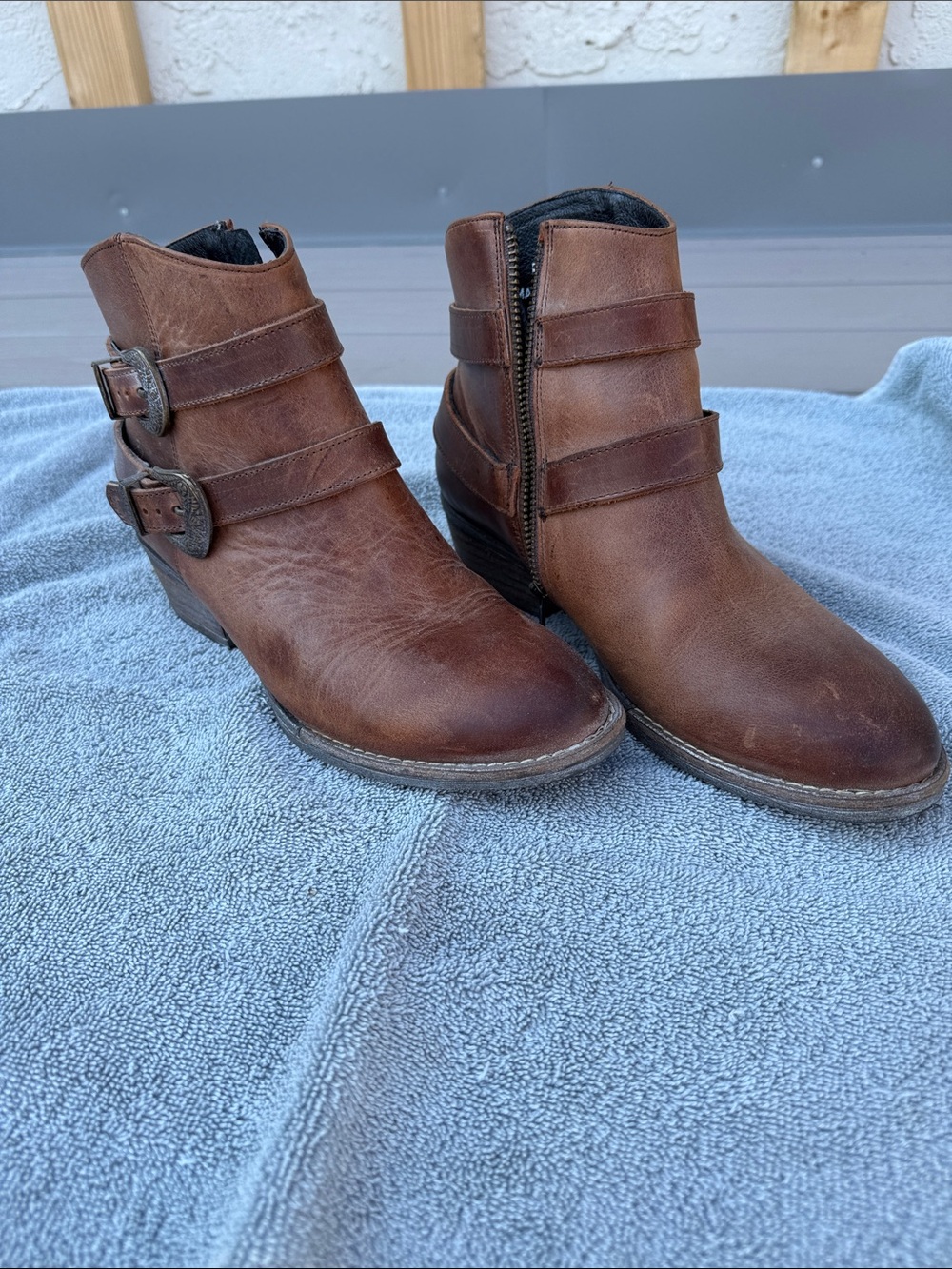 Sterling River Brown Cowboy Ankle Boots with Buckle Detail Size 8